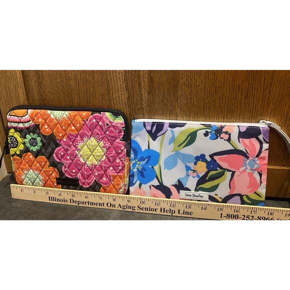 Vera Bradley Cosmetic Bags Lot Of 2 Makeup Toiletry - Picture 4 of 6